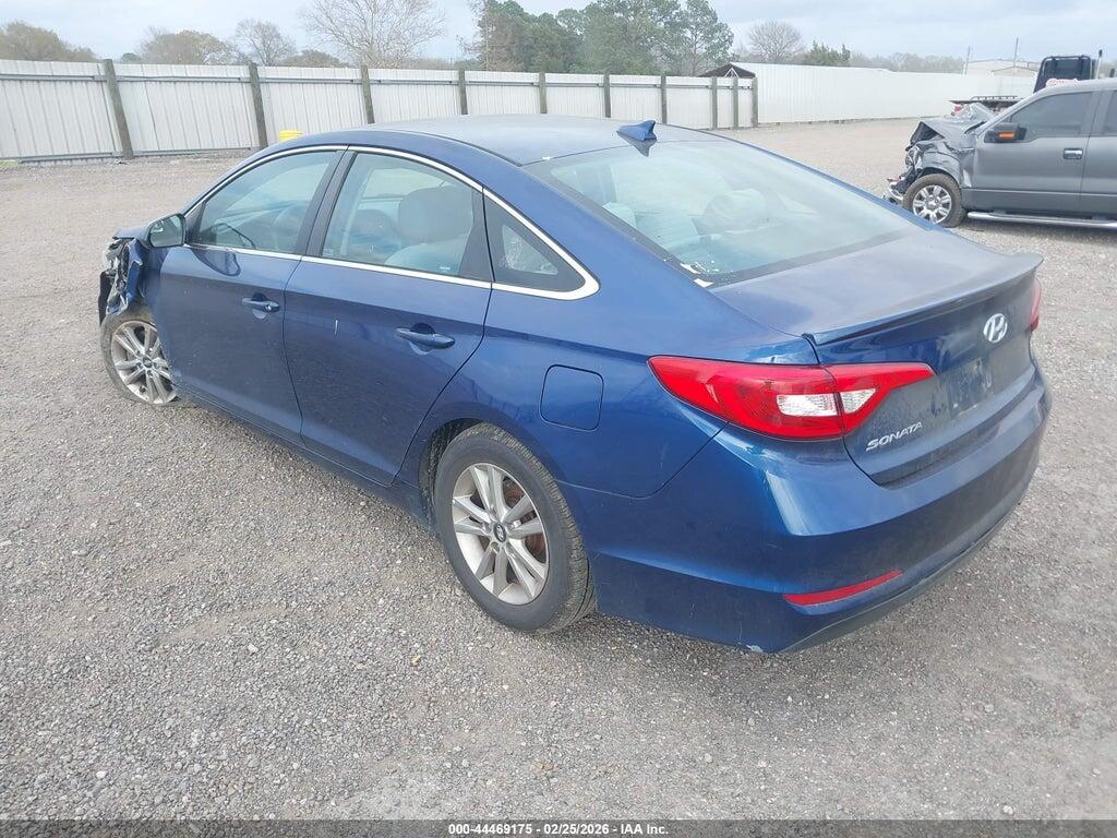 5NPE24AF0HH517873 2017 HYUNDAI SONATA photo no. 3