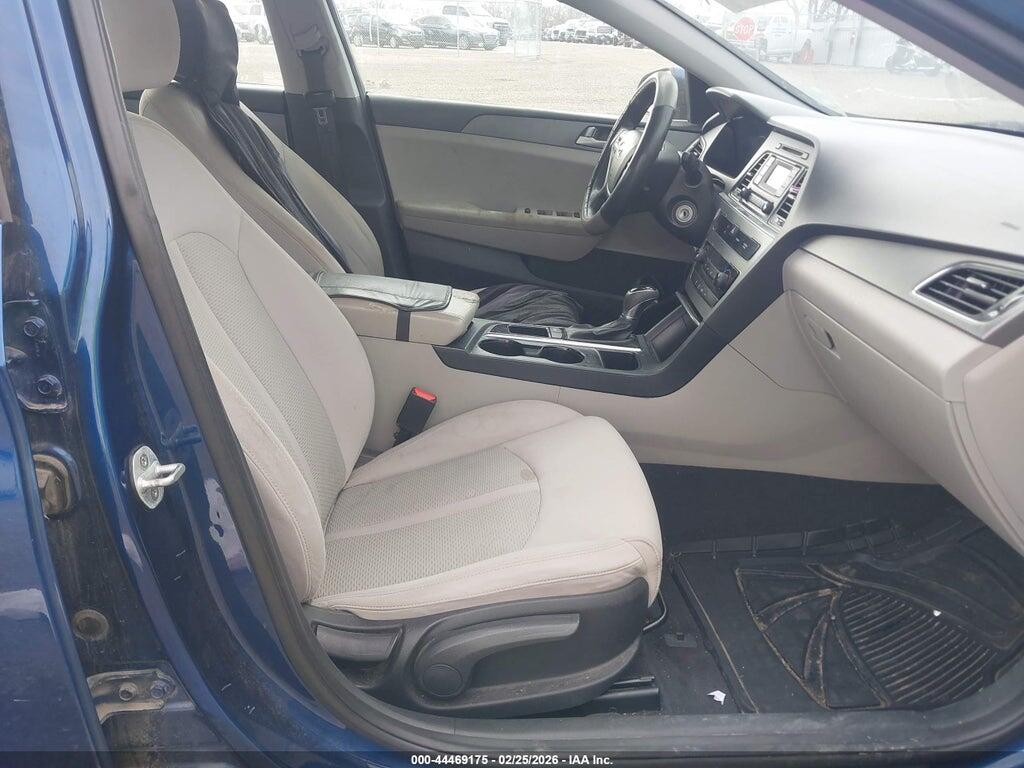 5NPE24AF0HH517873 2017 HYUNDAI SONATA photo no. 5