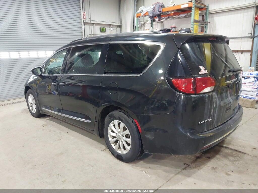 2C4RC1BG9HR687933 2017 CHRYSLER PACIFICA photo no. 3