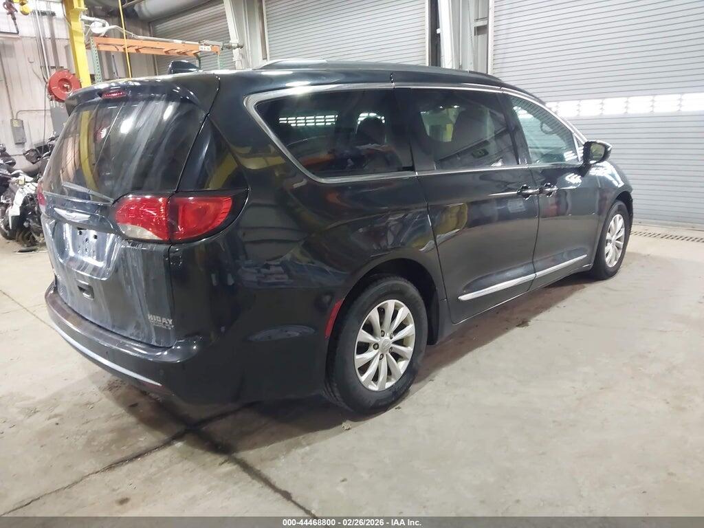 2C4RC1BG9HR687933 2017 CHRYSLER PACIFICA photo no. 4