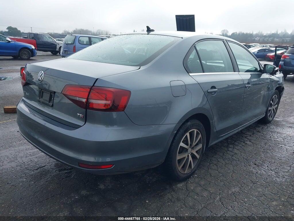 3VWDB7AJ0HM357549 2017 VOLKSWAGEN JETTA photo no. 4