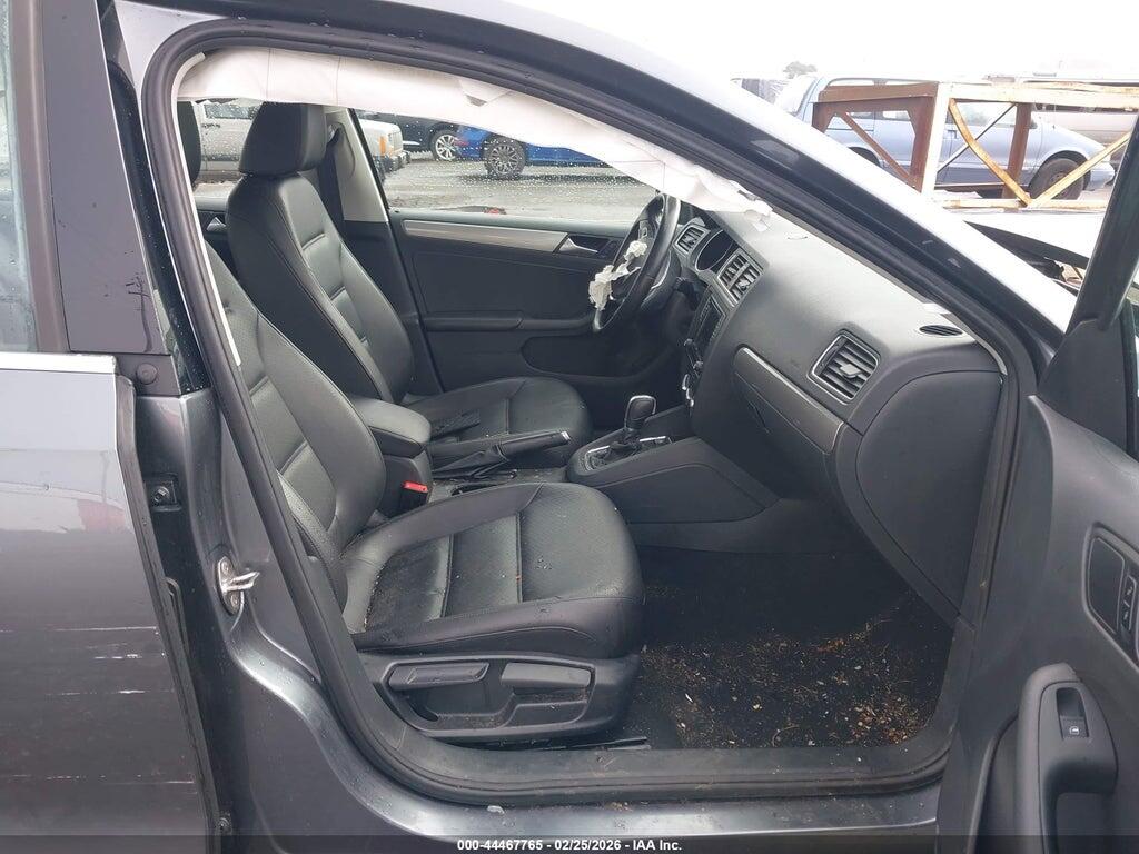 3VWDB7AJ0HM357549 2017 VOLKSWAGEN JETTA photo no. 5