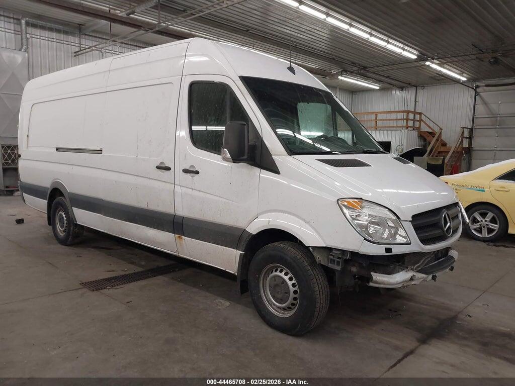 WD3PE8DC6F5960481 2015 MERCEDES-BENZ SPRINTER 2500 photo no. 1