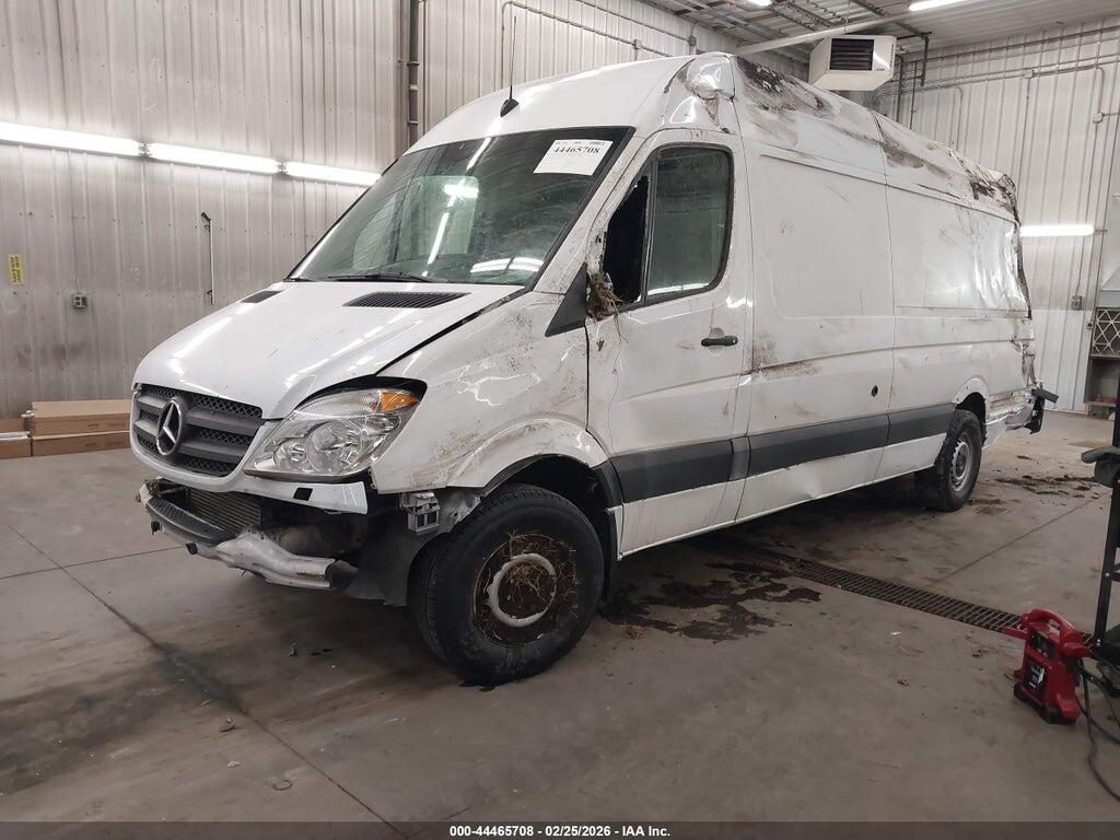 WD3PE8DC6F5960481 2015 MERCEDES-BENZ SPRINTER 2500 photo no. 2