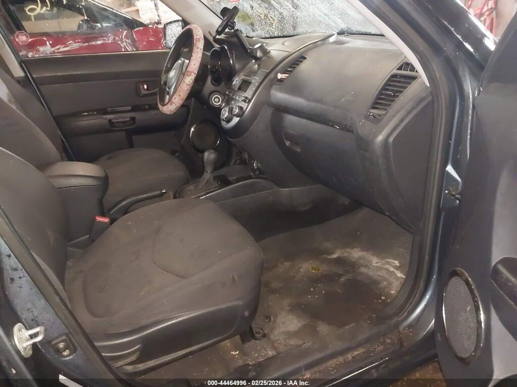 KNDJT2A25B7214726 2011 KIA SOUL photo no. 5