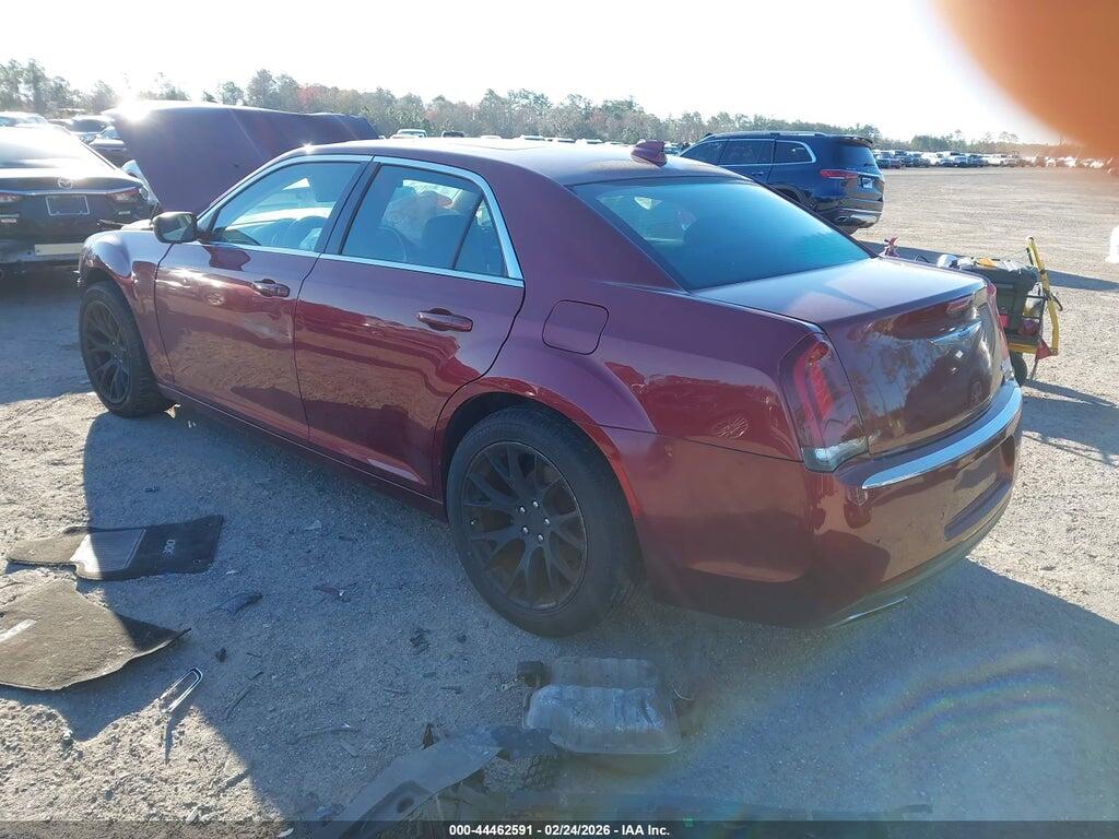 2C3CCAAG6JH296469 2018 CHRYSLER 300 photo no. 3