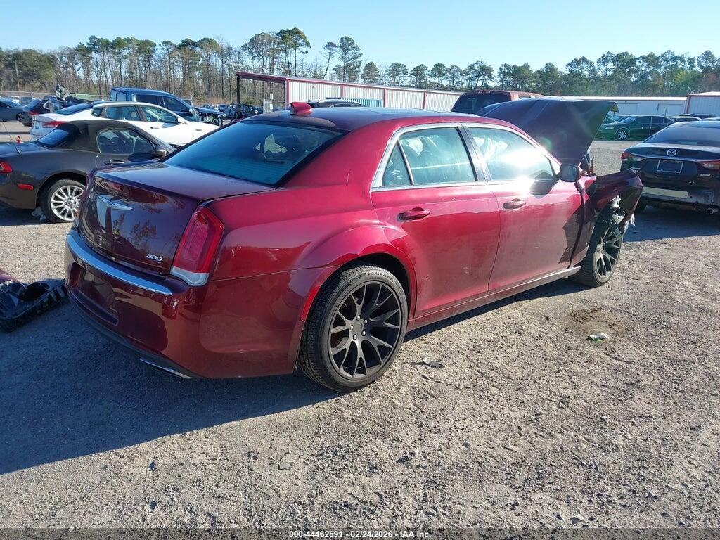2C3CCAAG6JH296469 2018 CHRYSLER 300 photo no. 4
