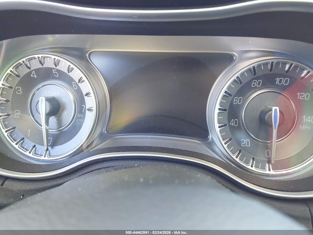 2C3CCAAG6JH296469 2018 CHRYSLER 300 photo no. 7