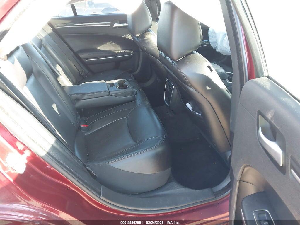 2C3CCAAG6JH296469 2018 CHRYSLER 300 photo no. 8