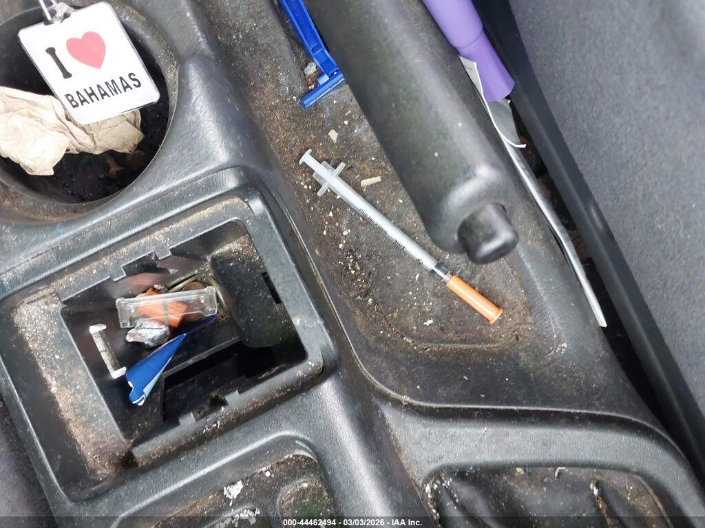 JN8AR05Y8TW019877 1996 NISSAN PATHFINDER photo no. 6