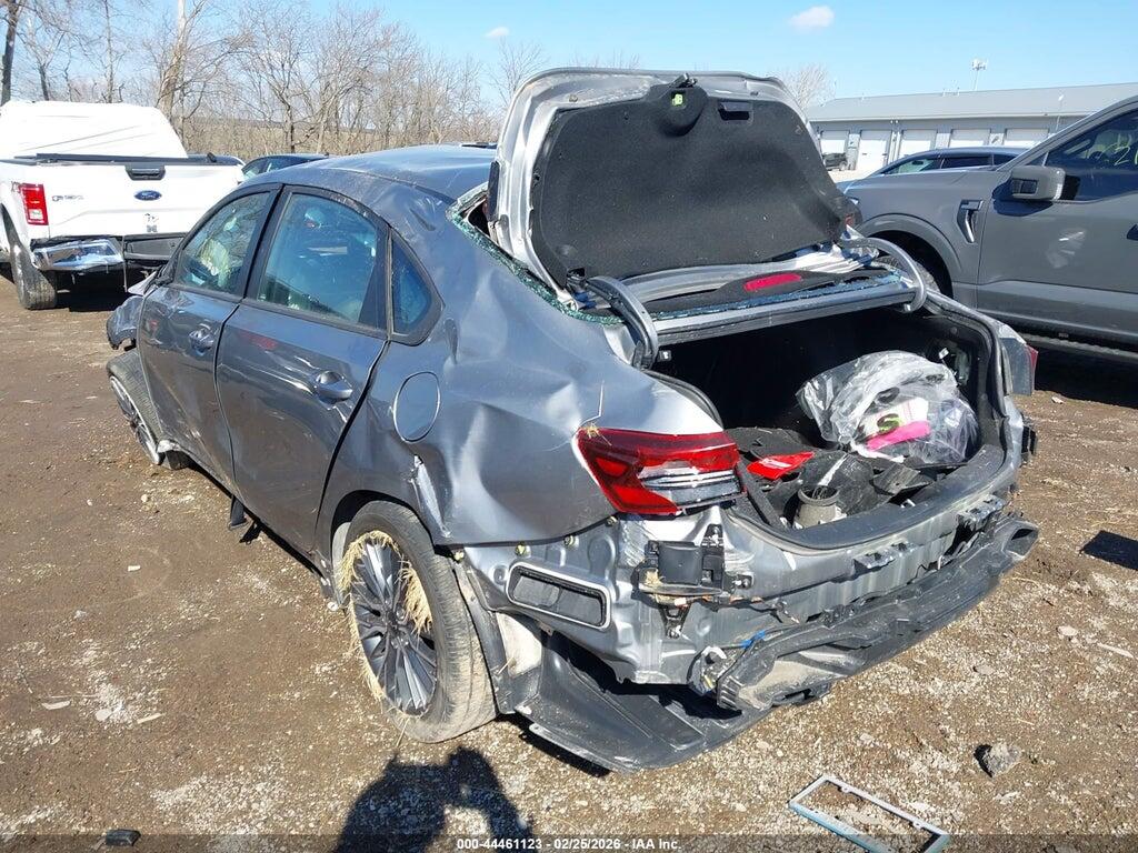 3KPF54ADXPE583828 2023 KIA FORTE photo no. 3