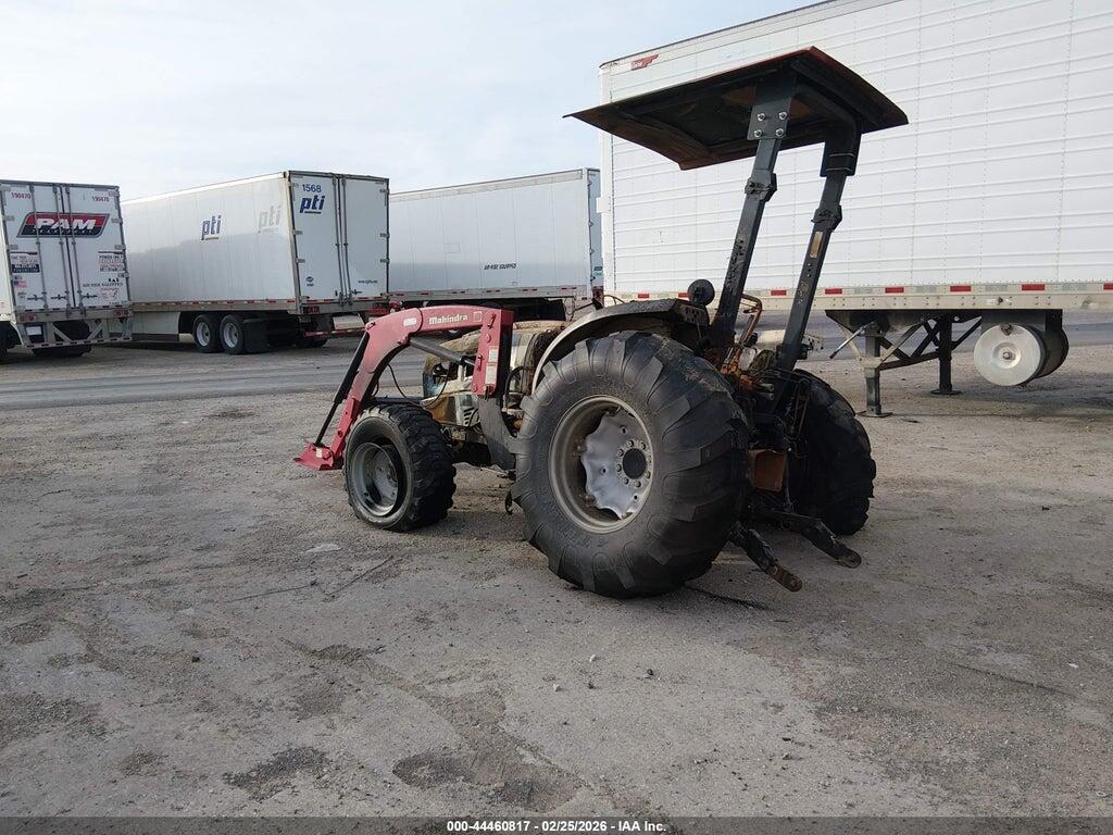 C5061187103953669 2011 MAHINDRA TRACTOR photo no. 3