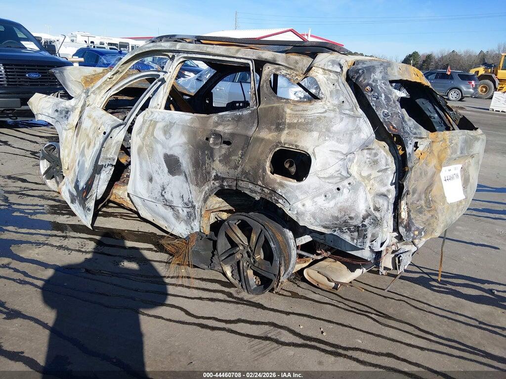 3GKALVEV9ML301215 2021 GMC TERRAIN photo no. 3