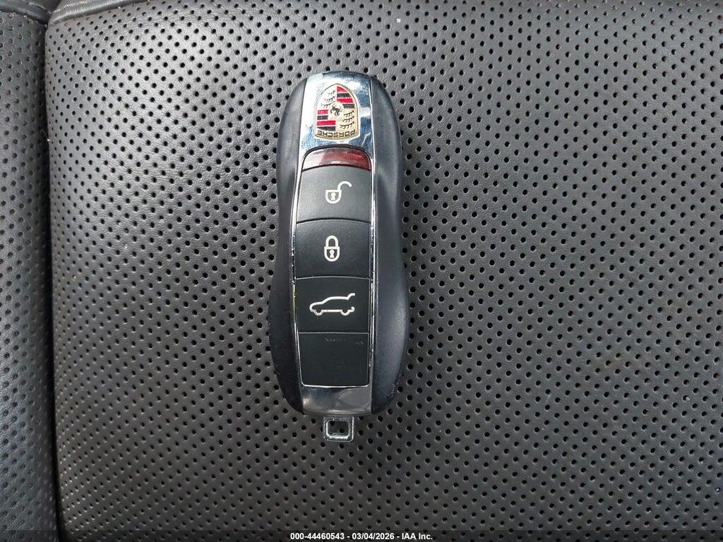WP1AA2A20GKA10716 2016 PORSCHE CAYENNE photo no. 11