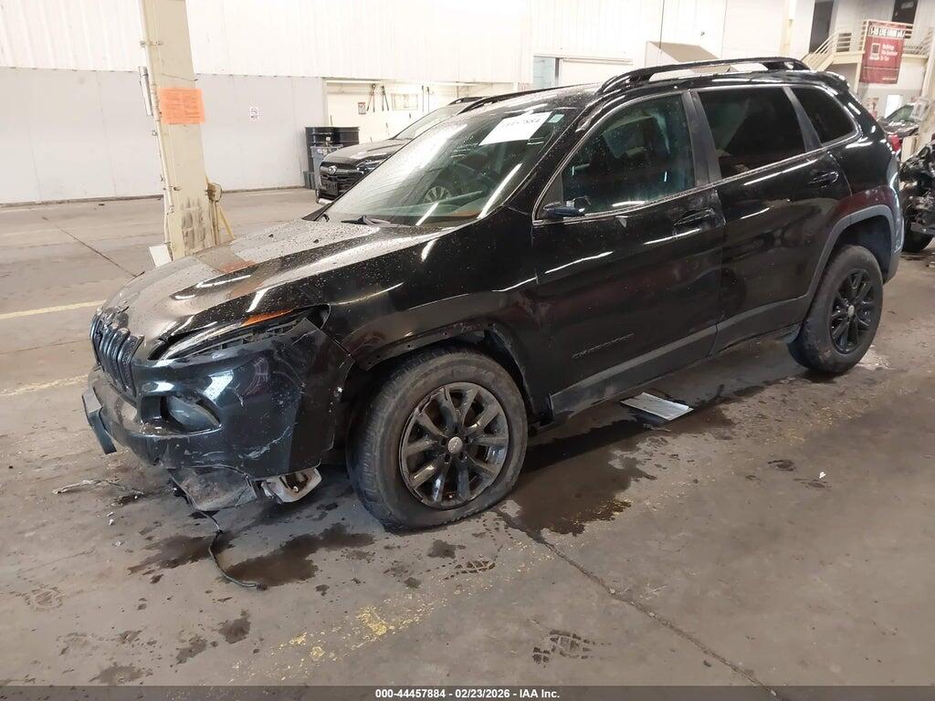 1C4PJMCB4HW511428 2017 JEEP CHEROKEE photo no. 2