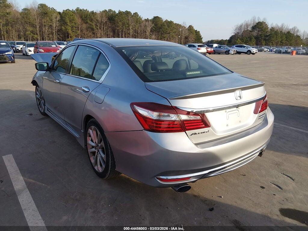 1HGCR2F15HA010657 2017 HONDA ACCORD photo no. 3