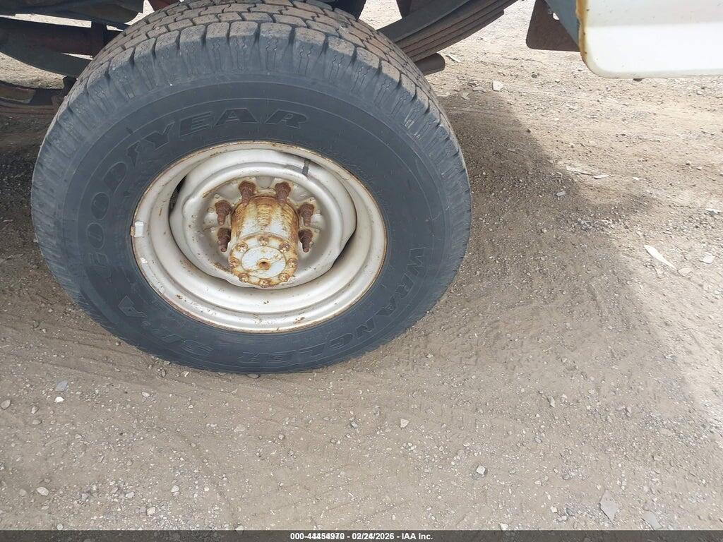 1FTHX26F1TEB38157 1996 FORD F250 photo no. 12