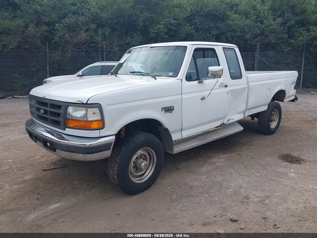1FTHX26F1TEB38157 1996 FORD F250 photo no. 2