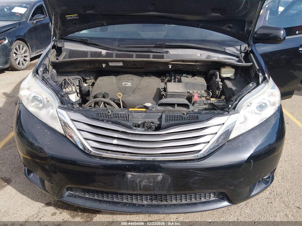 5TDYZ3DC3HS821827 2017 TOYOTA SIENNA photo no. 10