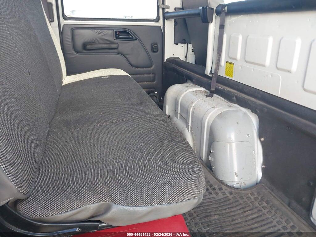 54DC4J1D2RS208161 2024 ISUZU NPR HD photo no. 8