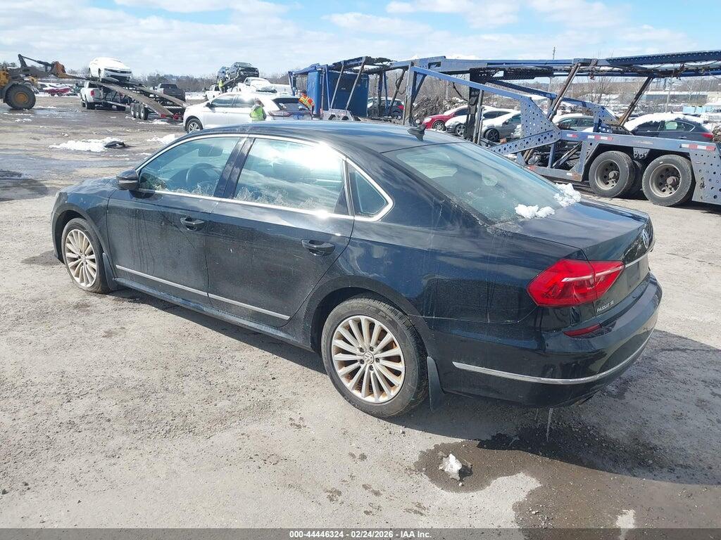 1VWBT7A3XGC007075 2016 VOLKSWAGEN PASSAT photo no. 3