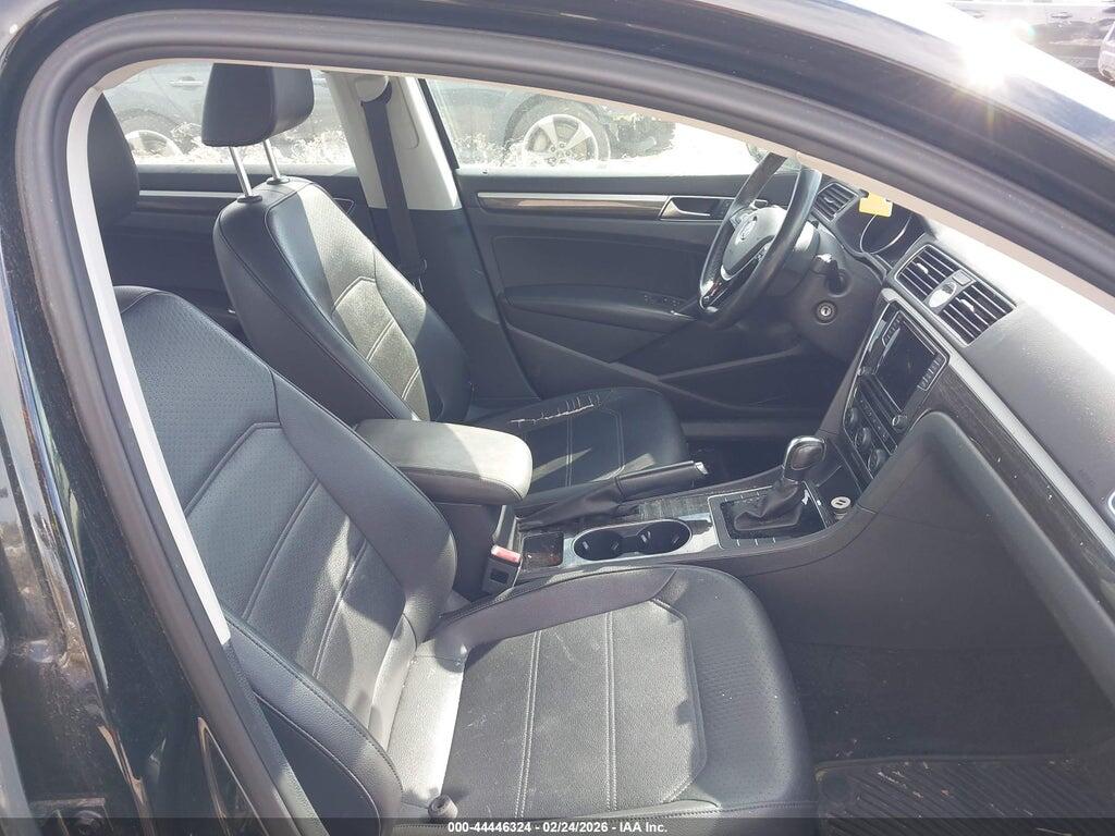 1VWBT7A3XGC007075 2016 VOLKSWAGEN PASSAT photo no. 5