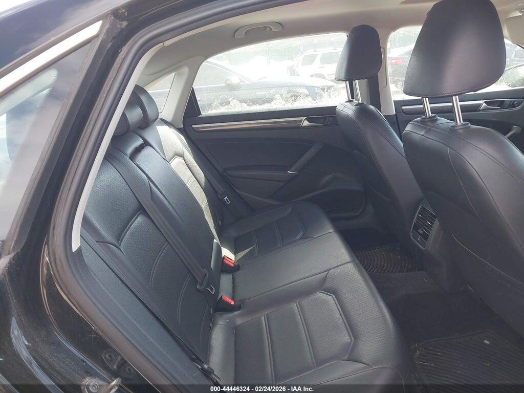 1VWBT7A3XGC007075 2016 VOLKSWAGEN PASSAT photo no. 8