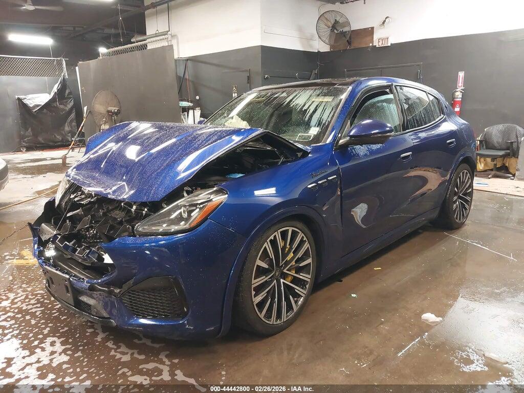 ZN682AVM0P7413082 2023 MASERATI GRECALE photo no. 2