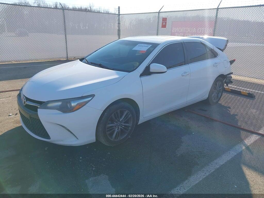 4T1BF1FK2FU073678 2015 TOYOTA CAMRY photo no. 2