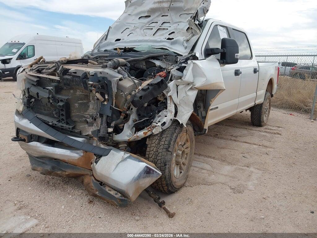 1FT7W2BT4KEF51263 2019 FORD F-250 photo no. 2