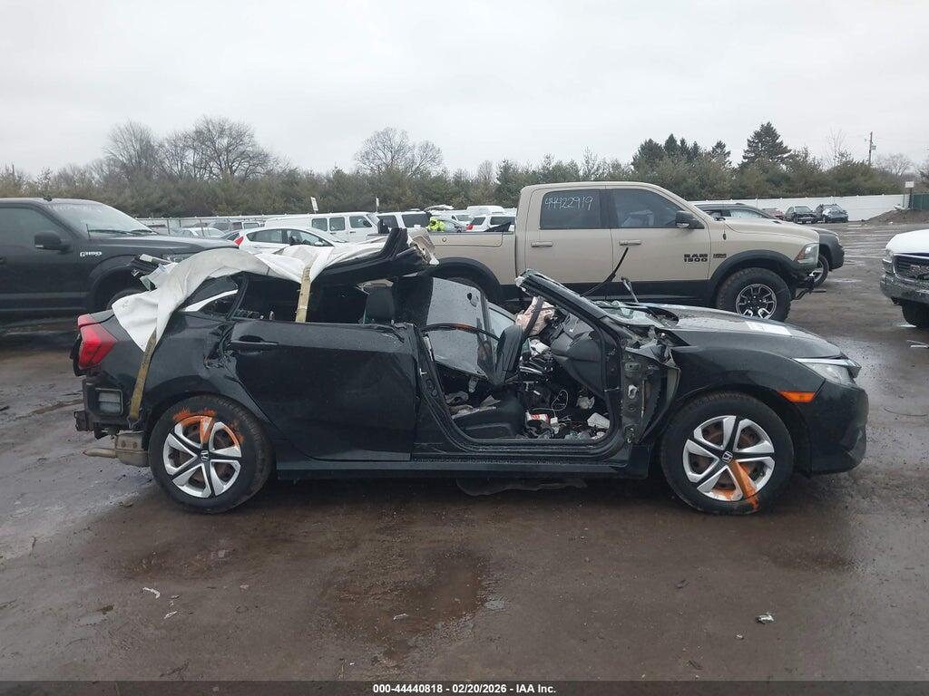 19XFC2F5XJE040613 2018 HONDA CIVIC photo no. 12