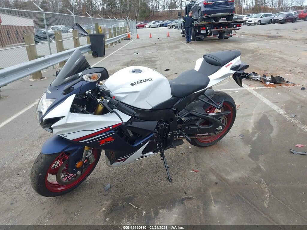 JS1GR7MA9S7100828 2025 SUZUKI GSX-R750 photo no. 2