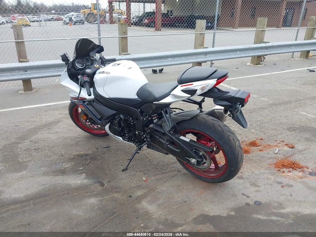 JS1GR7MA9S7100828 2025 SUZUKI GSX-R750 photo no. 3