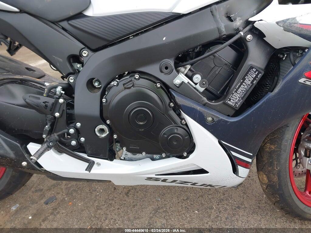 JS1GR7MA9S7100828 2025 SUZUKI GSX-R750 photo no. 8