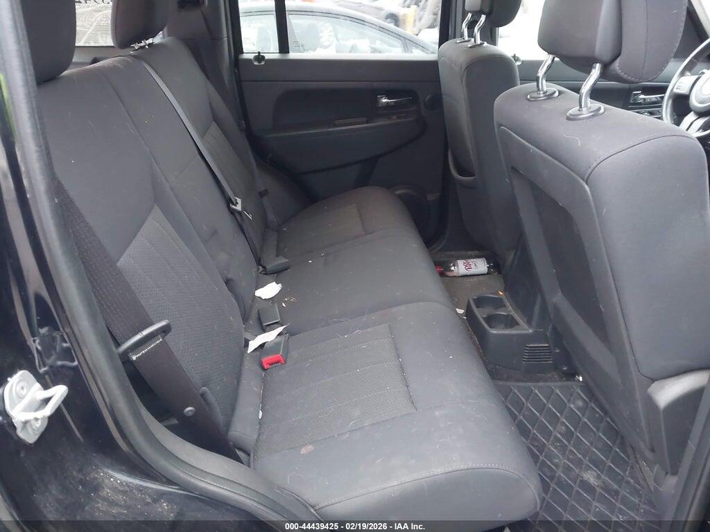 1J4PN2GK4BW577692 2011 JEEP LIBERTY photo no. 8