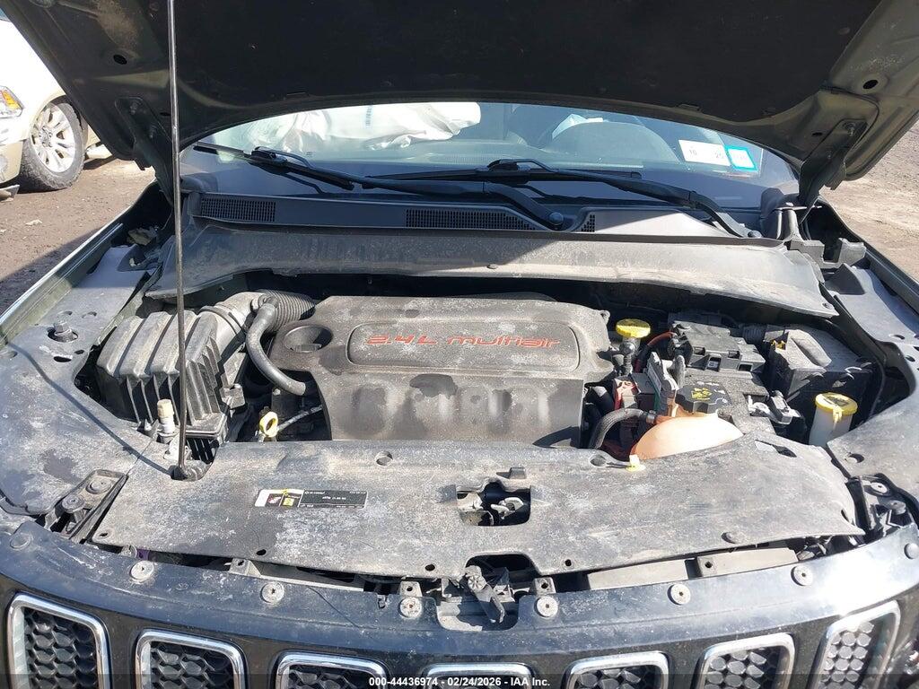3C4NJDAB4JT127039 2018 JEEP COMPASS photo no. 10
