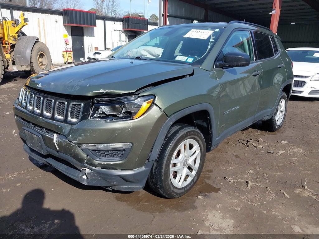 3C4NJDAB4JT127039 2018 JEEP COMPASS photo no. 2
