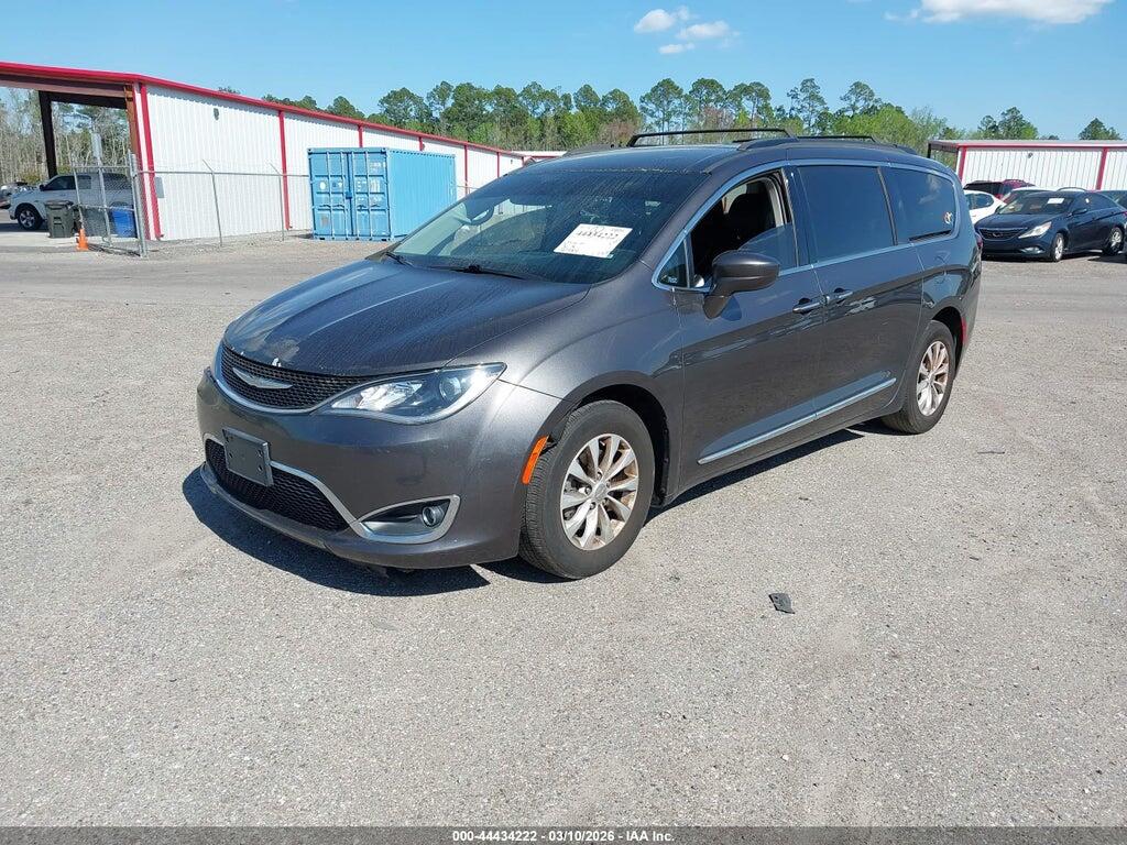 2C4RC1BG1HR543857 2017 CHRYSLER PACIFICA photo no. 2