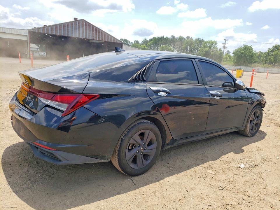 2022 HYUNDAI ELANTRA SEL — Фото 3 из 12
