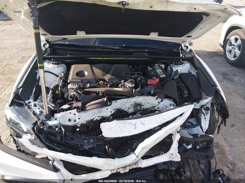 4T1T11AK7NU033590 2022 TOYOTA CAMRY photo no. 10