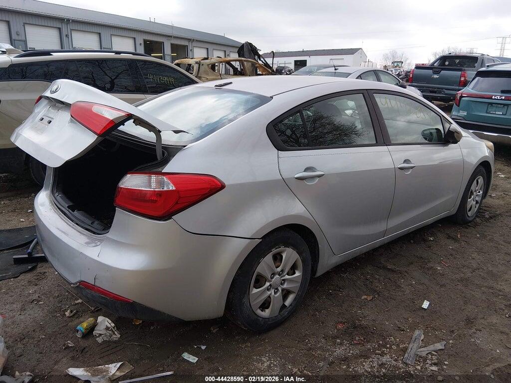 KNAFK4A61G5439393 2016 KIA FORTE photo no. 4