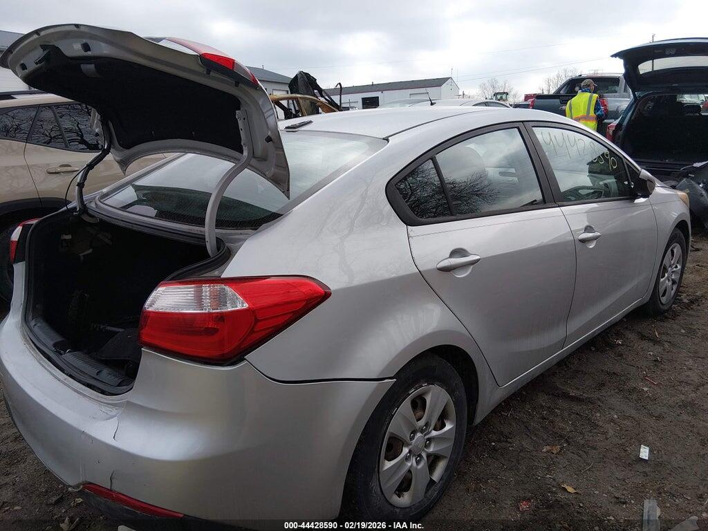 KNAFK4A61G5439393 2016 KIA FORTE photo no. 6