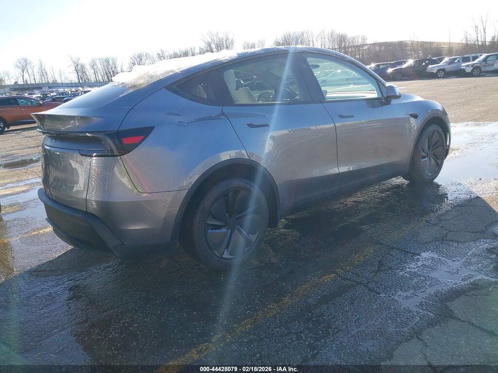 7SAYGDEE7TF567082 2026 TESLA MODEL Y photo no. 4