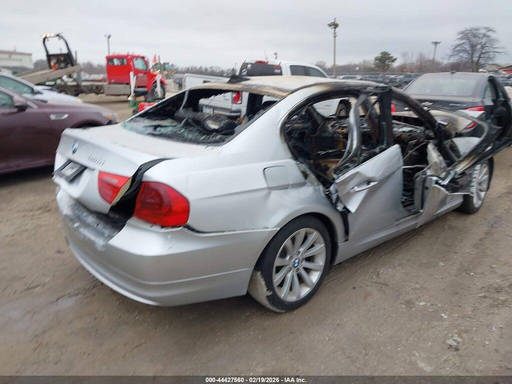 WBAPK73529A450679 2009 BMW 328I photo no. 4