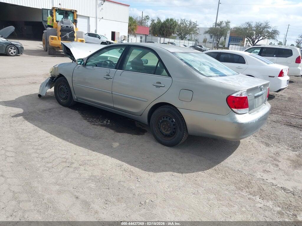 4T1BE32K35U520764 2005 TOYOTA CAMRY photo no. 3