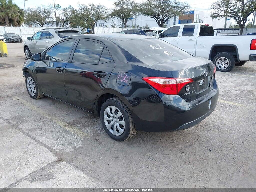 5YFBURHE0JP738843 2018 TOYOTA COROLLA photo no. 3
