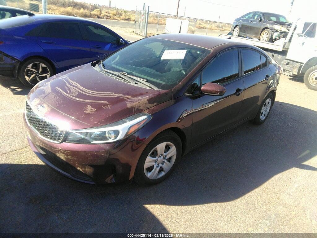 3KPFL4A71JE235987 2018 KIA FORTE photo no. 2