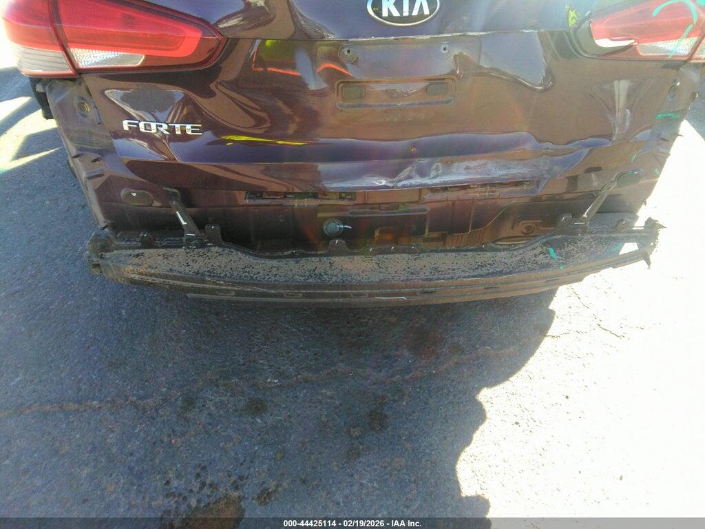 3KPFL4A71JE235987 2018 KIA FORTE photo no. 6