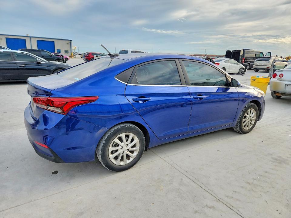 2022 HYUNDAI ACCENT SEL — Фото 3 из 12