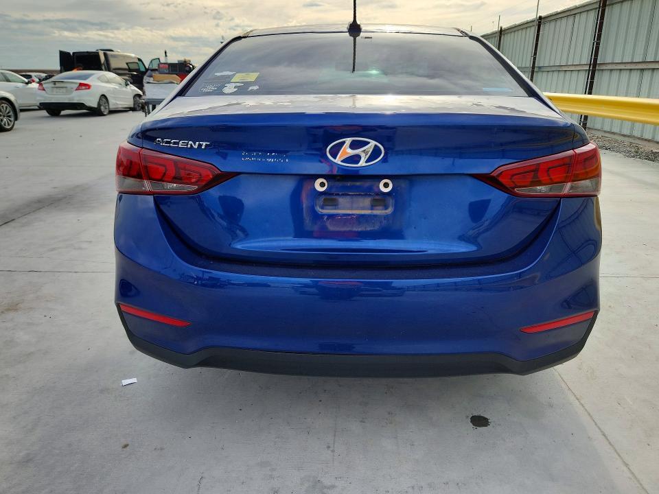 2022 HYUNDAI ACCENT SEL — Фото 6 из 12